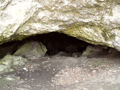 Portál jeskyně Hladomorna