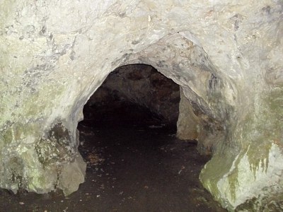 Jedna z komrek v jeskyni