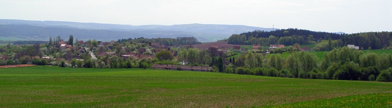 Panoramatická fotografie obce Pamětice s osadou Amerika