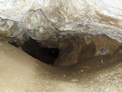Cigánská jeskyně - strop plazivky