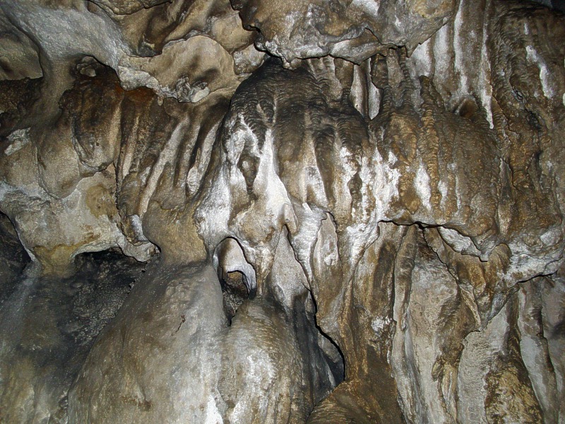 Jeskyně Netopýrka - zadní dóm - výzdoba